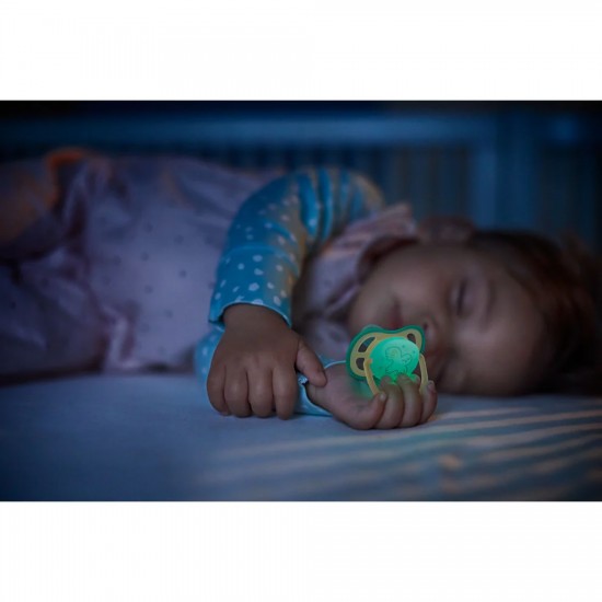 PHILIPS AVENT soother Ultra Air Night 0-6m ,(2 pcs.) for girls SCF376 /19