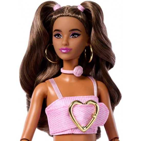 Barbie Deluxe Style lelle JJN72 rozā kostīmā