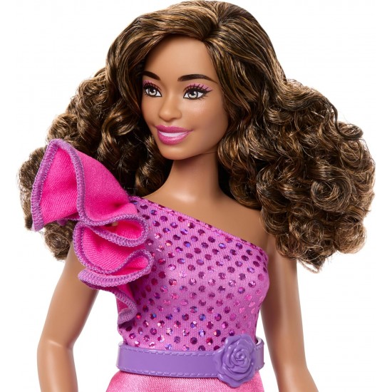 Barbie Fashionistas lelle ar apaļīgu ķermeņa uzbūvi, brūniem matiem, HRH22 Barbie Fashionistas lelle ar apaļīgu ķermeņa uzbūvi, brūniem matiem, HRH22