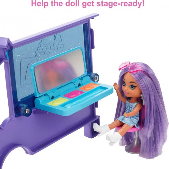 Barbie Extra Mini Minis lelles un rotaļu transportlīdzekļa rotaļu komplekts, HXF84 Barbie Extra Mini Minis lelles un rotaļu transportlīdzekļa rotaļu komplekts, HXF84
