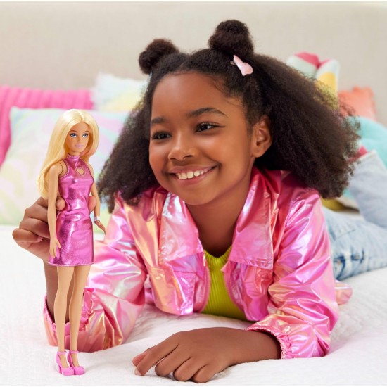 Barbie Fashionistas Doll with Blond Hair, HYT88 Barbie Fashionistas Doll with Blond Hair, HYT88