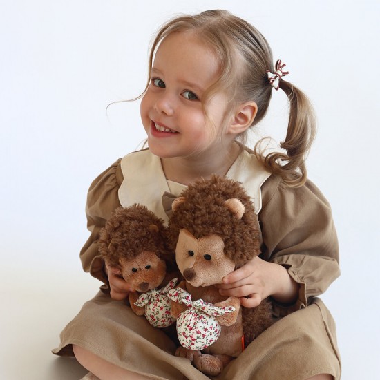 Mīkstā rotaļlieta ezītis Adatiņš ar sainīti, (25cm), OS065/20B